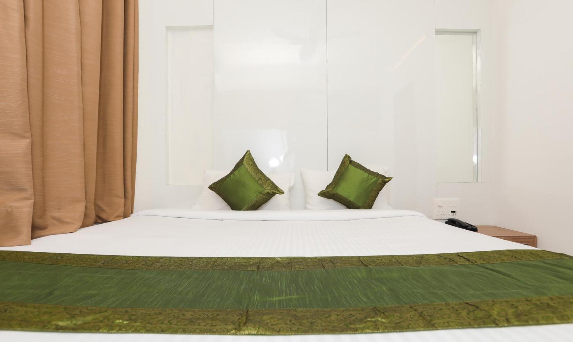 ทรีโบ เทรนด์ แซฟไฟร์ สตูดิโอ Hotel นาสิก ภายนอก รูปภาพ